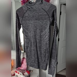 Lululemon long sleeve